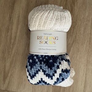 Reading Socks with Faux Sherpa Lining - White and Blue